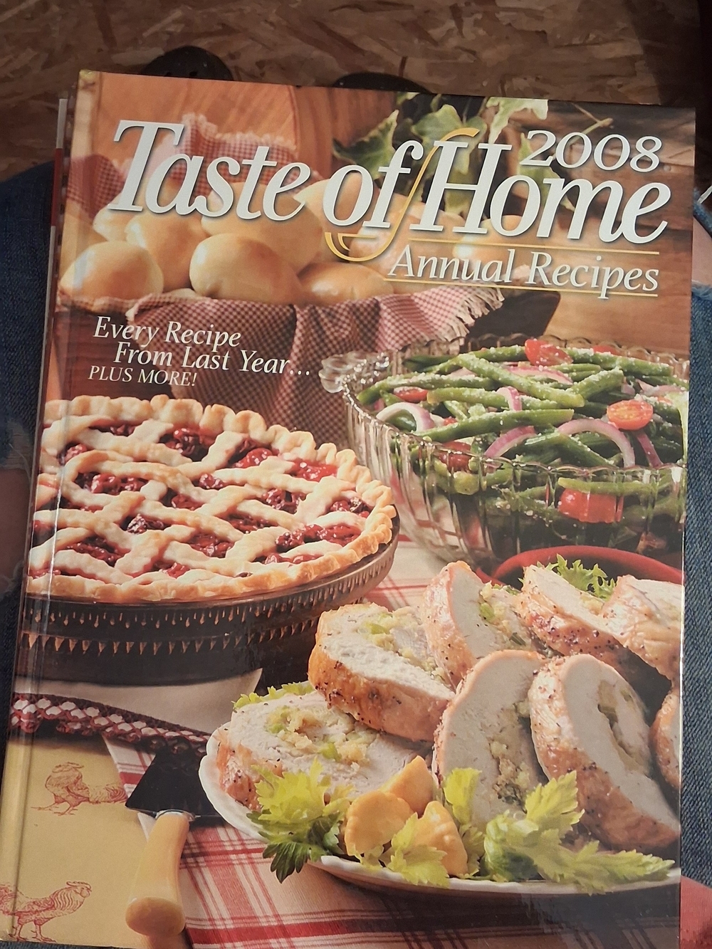 Taste of Home Annual Recipes 2008 - Orange and Green Cover